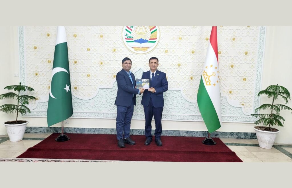 Renowned Pakistani Writer Mr. Muhammad Ali Pasha Presents Poetry Books to His Excellency Yusuf Sharifzoda