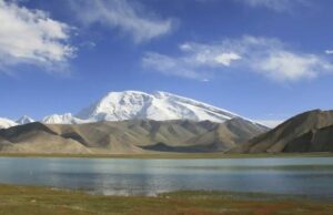 Lake Karakul: Tajikistan’s Majestic Black Jewel on the Roof of the World