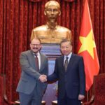 Vietnam Welcomes Long-Term Investment by Global Technology Firms, Tô Lâm Says