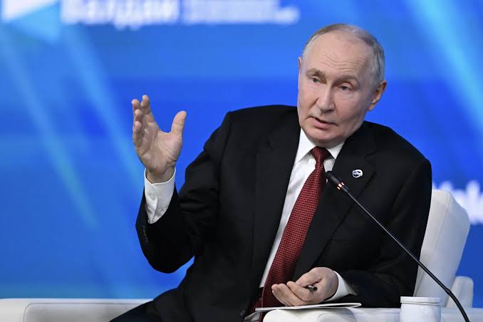 Credibility, Voice and Meaning: A Quarter Century of Putin's Strategy for Russia's Global Image